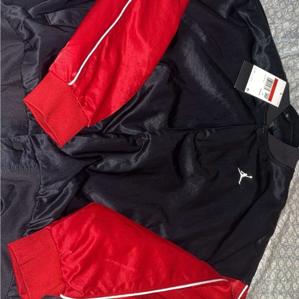 Large woman’s oversize bomber jacket